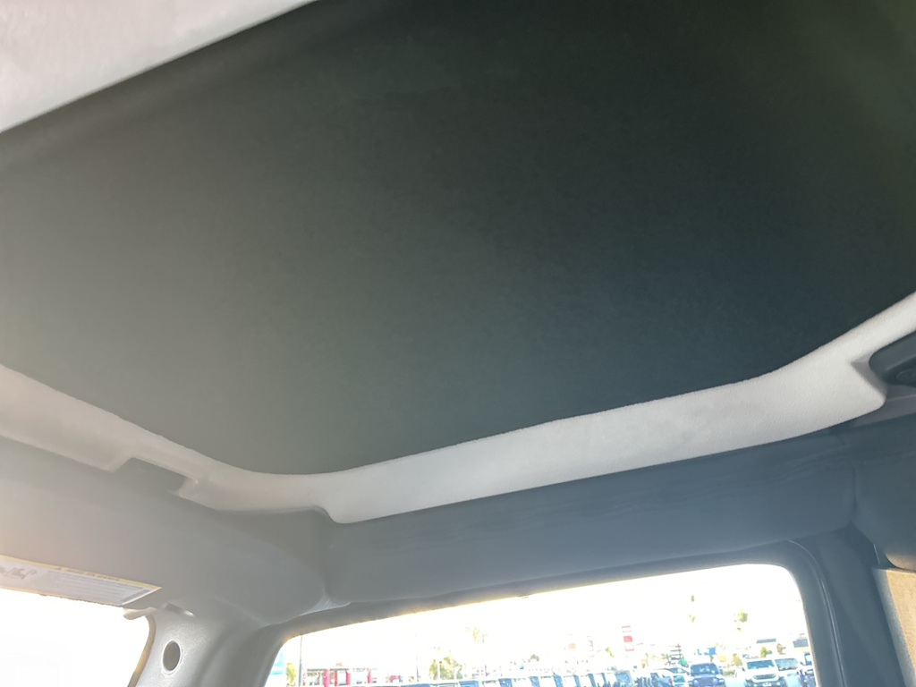 Thumbnail: 2017 Jeep Wrangler - 46