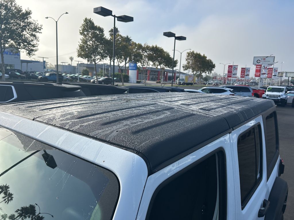 Thumbnail: 2021 Jeep Wrangler - 26