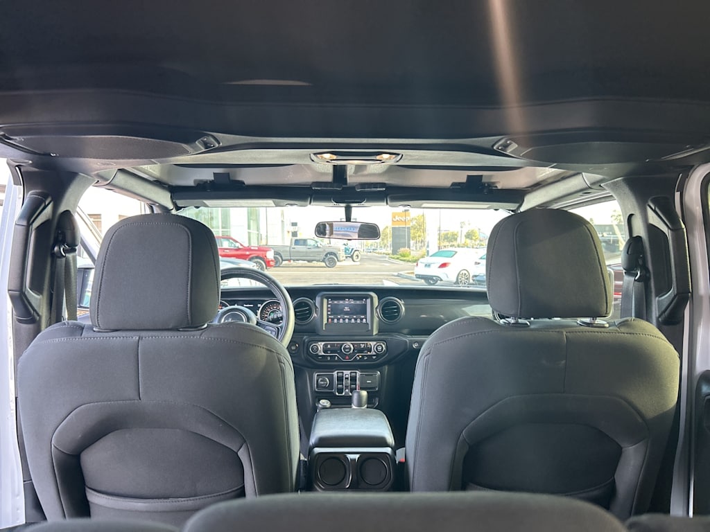 Thumbnail: 2021 Jeep Wrangler - 9
