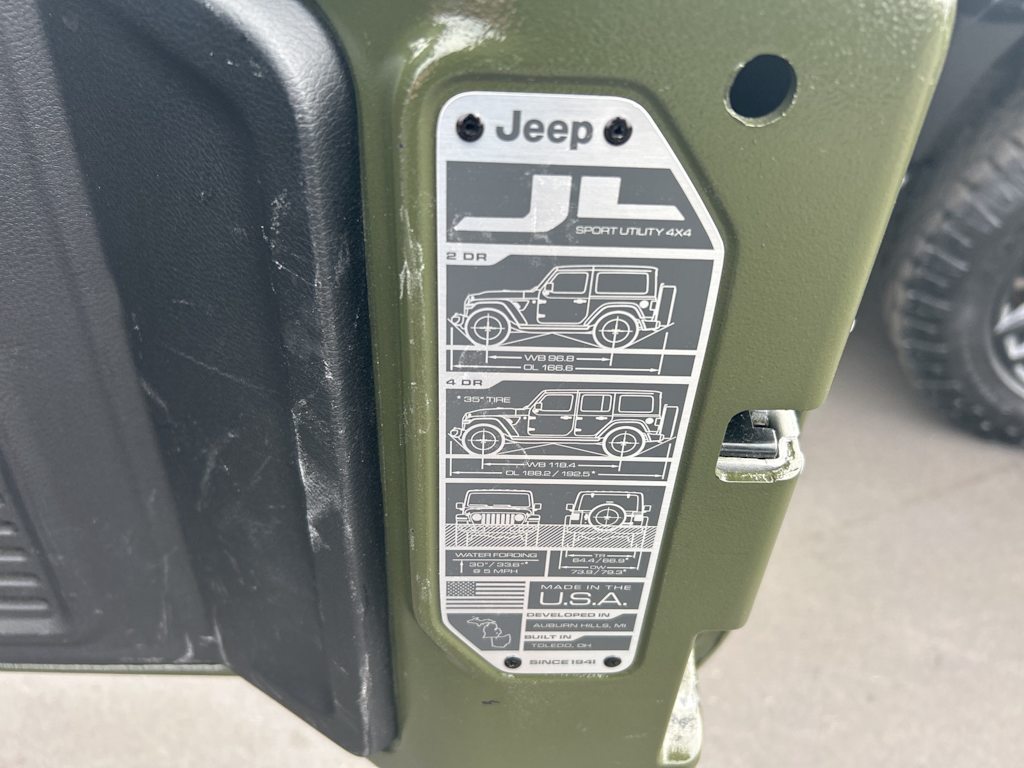 Thumbnail: 2023 Jeep Wrangler - 18