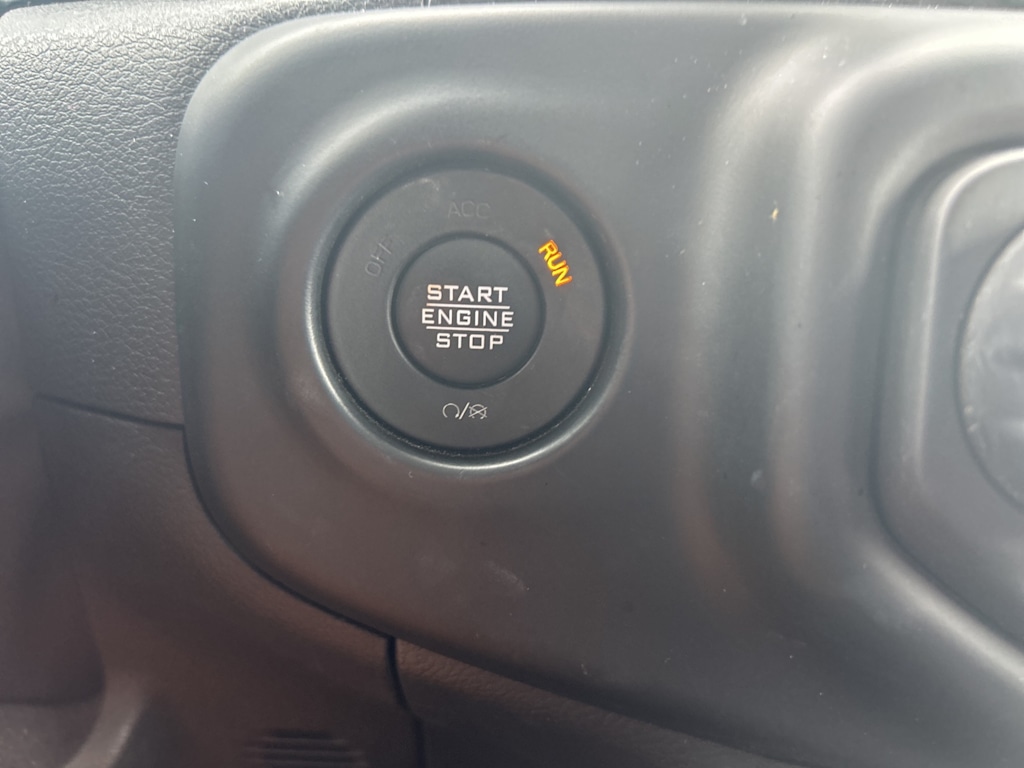 Thumbnail: 2023 Jeep Wrangler - 34