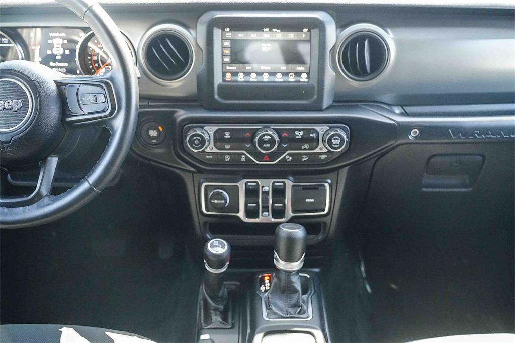 Thumbnail: 2021 Jeep Wrangler - 8