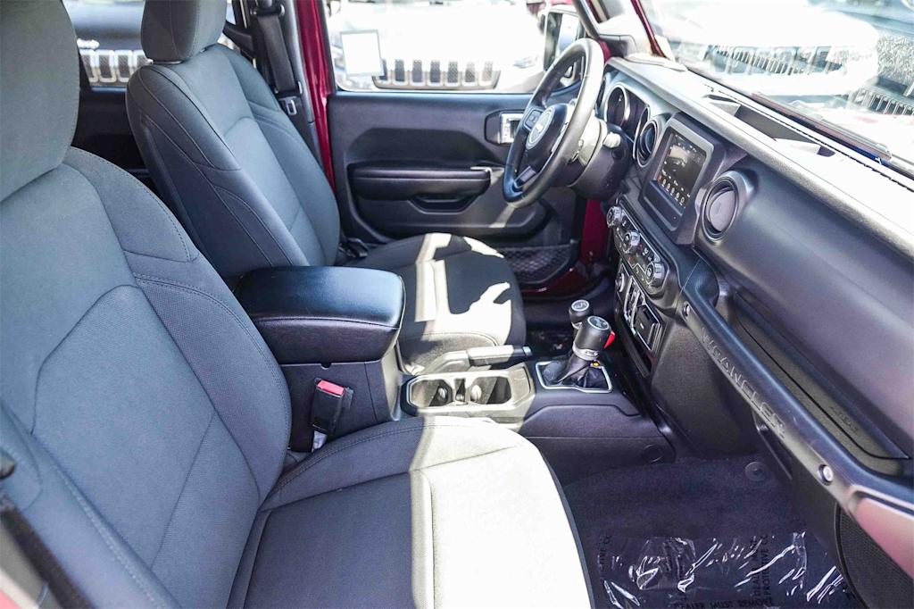 Thumbnail: 2021 Jeep Wrangler - 9