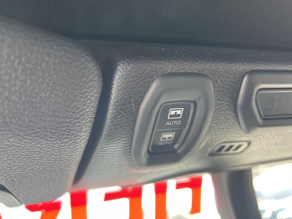 Thumbnail: 2020 Jeep Wrangler - 32