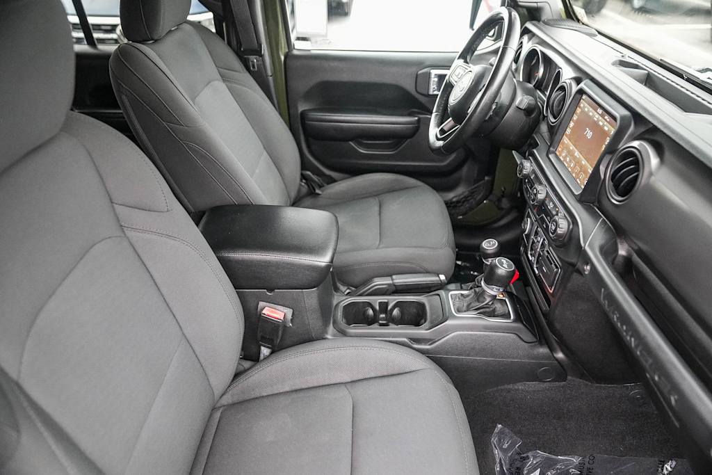 Thumbnail: 2021 Jeep Wrangler - 9
