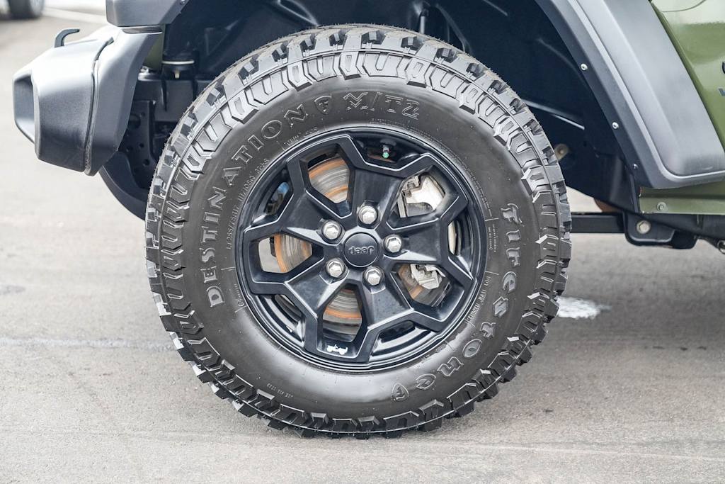 Thumbnail: 2021 Jeep Wrangler - 6