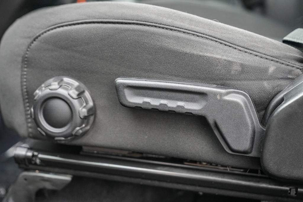 Thumbnail: 2021 Jeep Wrangler - 24