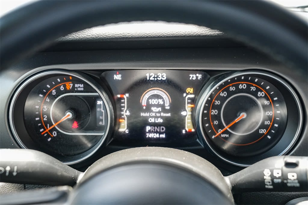 Thumbnail: 2021 Jeep Wrangler - 15