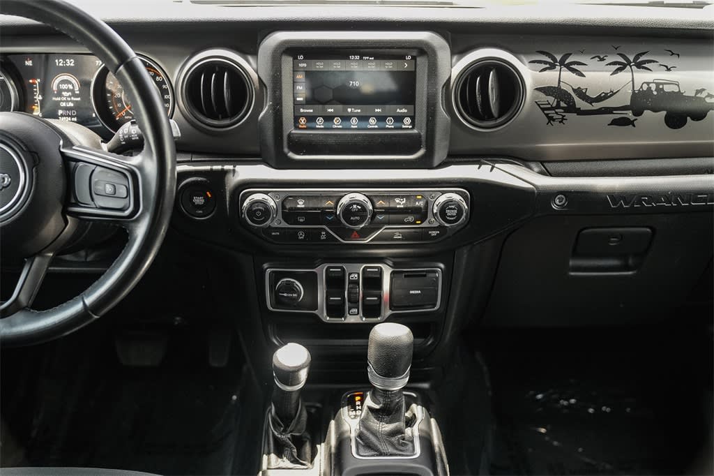 Thumbnail: 2021 Jeep Wrangler - 8