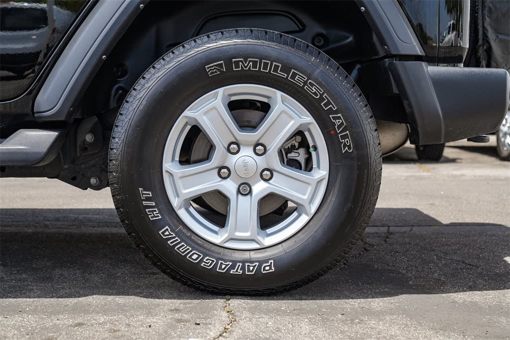 Thumbnail: 2021 Jeep Wrangler - 20