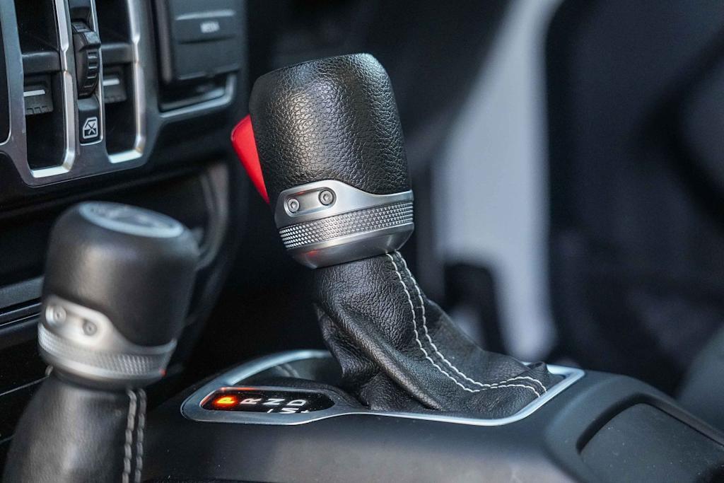 Thumbnail: 2020 Jeep Wrangler - 23