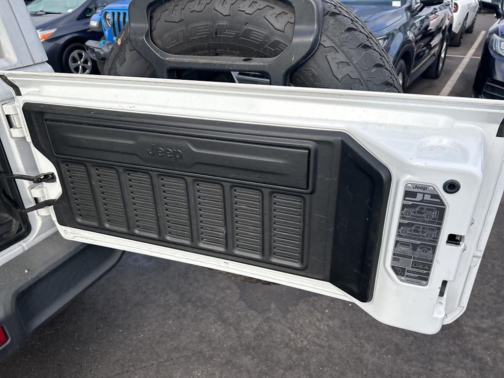 Thumbnail: 2019 Jeep Wrangler - 33