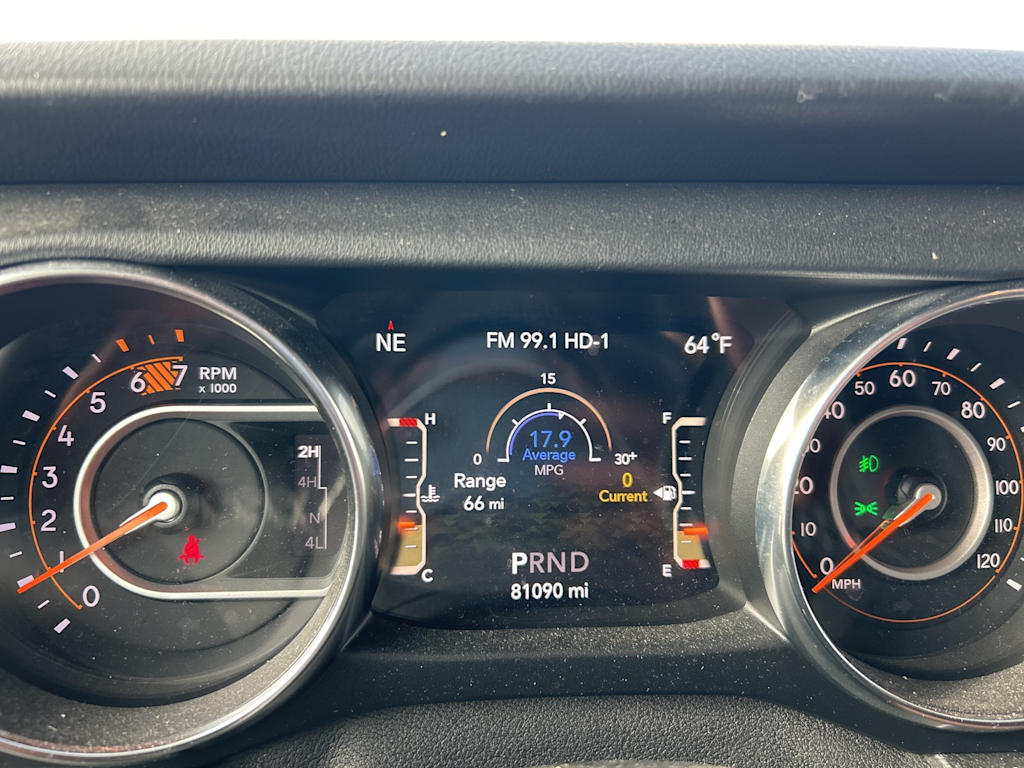 Thumbnail: 2019 Jeep Wrangler - 14