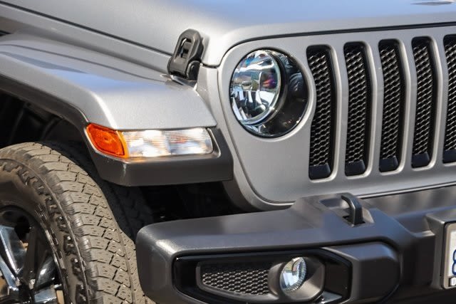 2021 Jeep Wrangler Unlimited Sahara 16