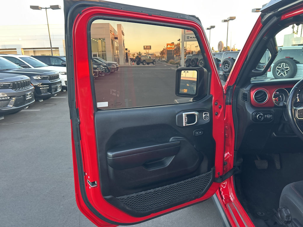 Thumbnail: 2021 Jeep Wrangler - 36