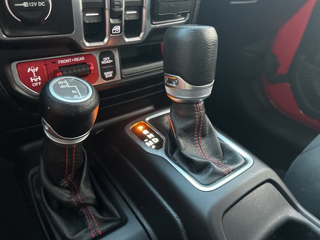 Thumbnail: 2021 Jeep Wrangler - 15