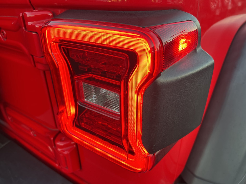 Thumbnail: 2021 Jeep Wrangler - 34