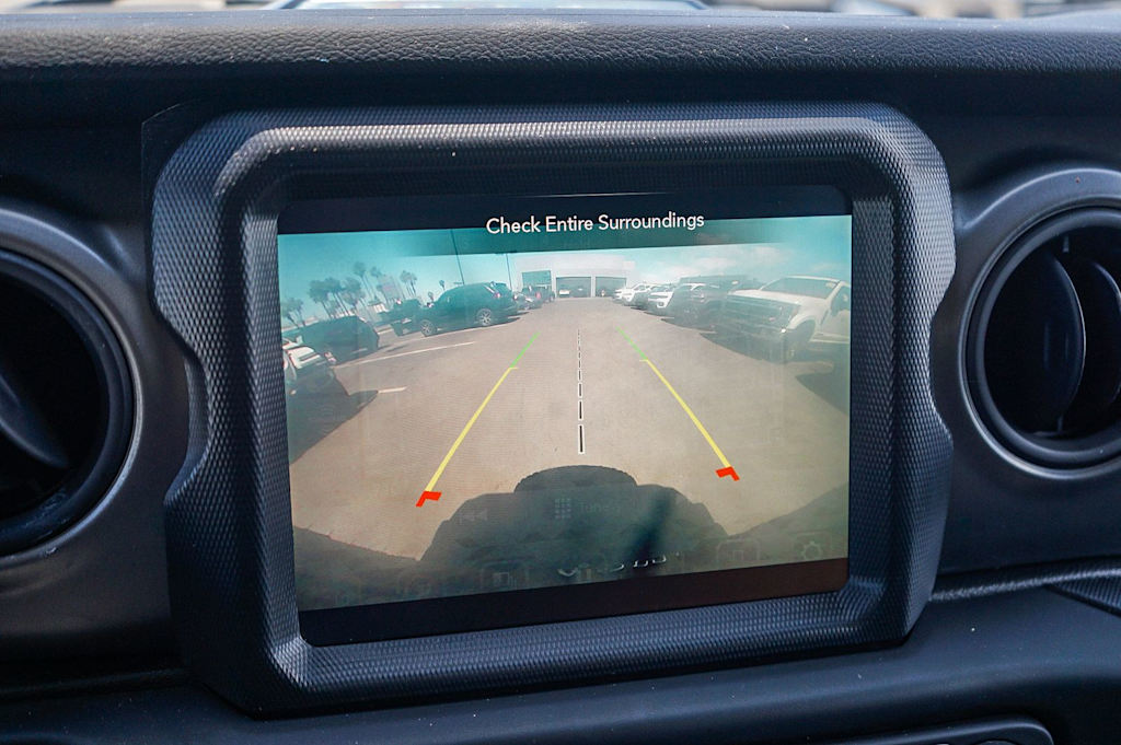 Thumbnail: 2023 Jeep Wrangler - 19