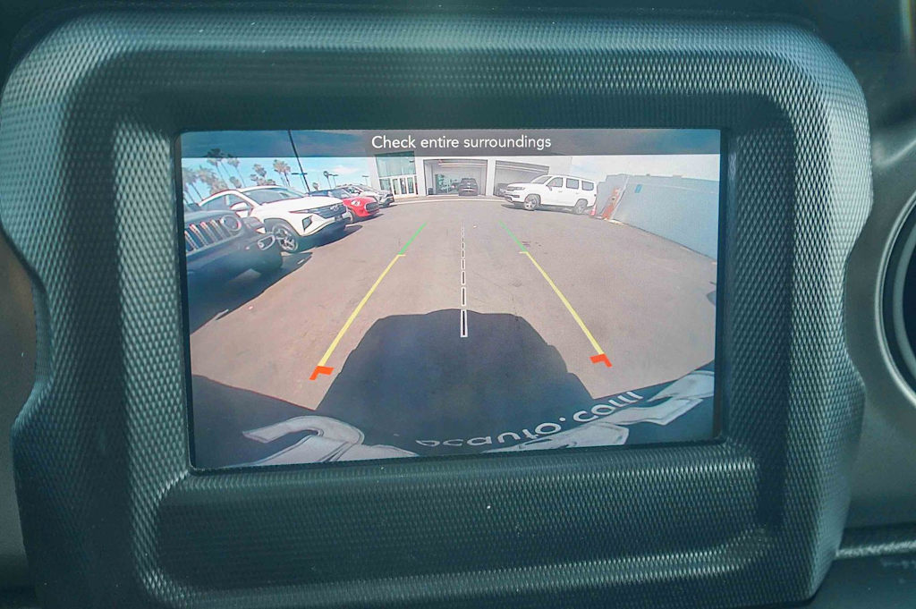 Thumbnail: 2023 Jeep Wrangler - 23