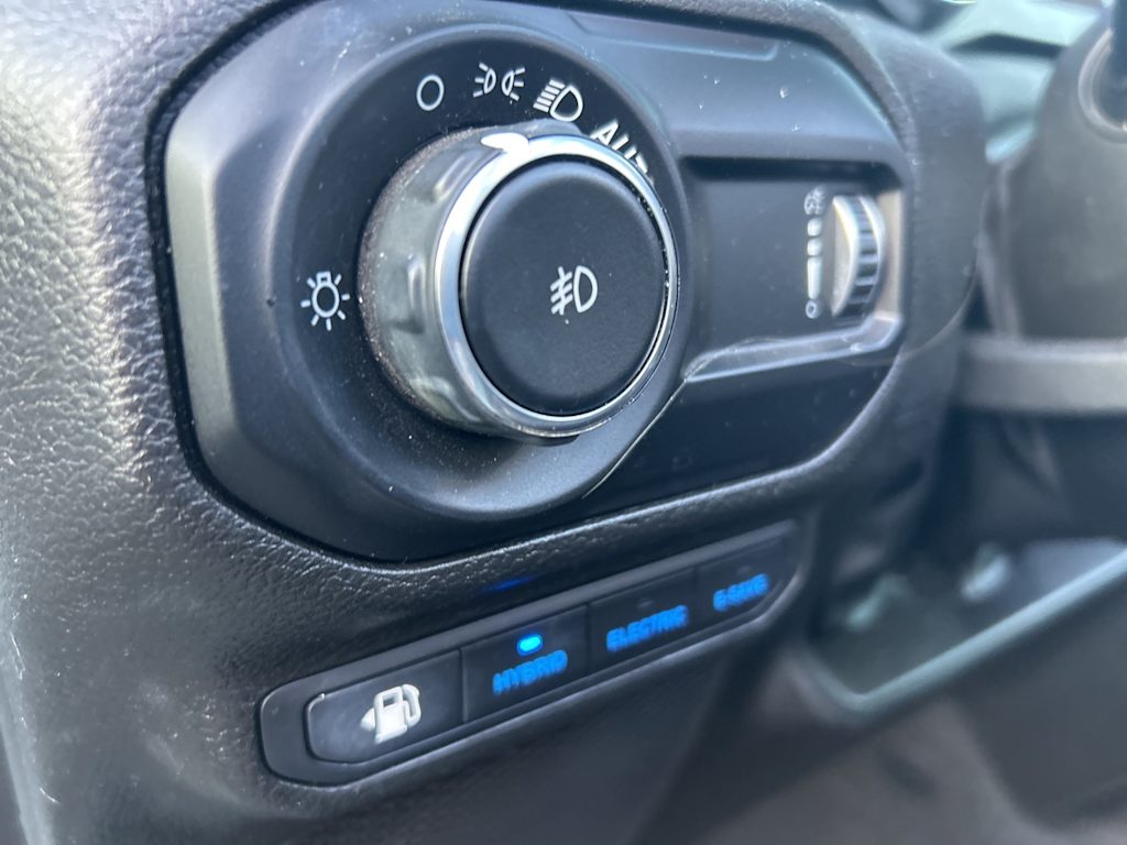 Thumbnail: 2023 Jeep Wrangler - 34