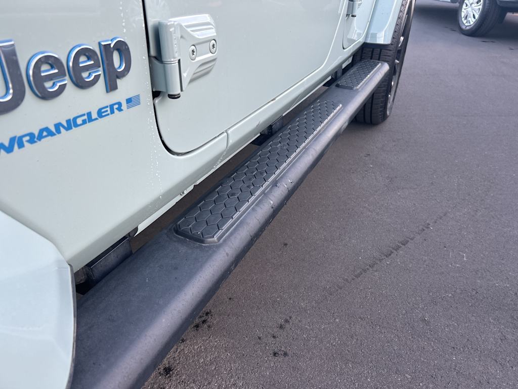 Thumbnail: 2023 Jeep Wrangler - 23