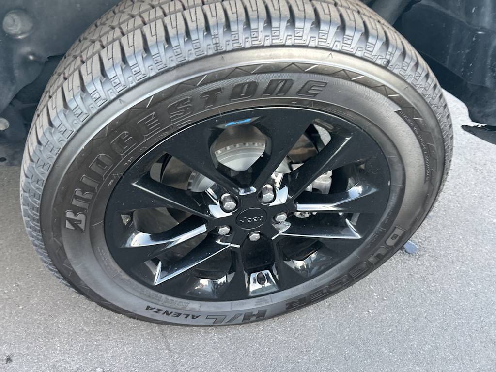 Thumbnail: 2023 Jeep Wrangler - 25