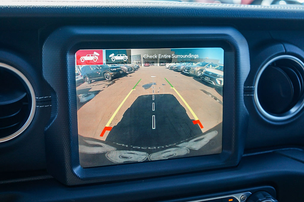 Thumbnail: 2023 Jeep Wrangler - 23