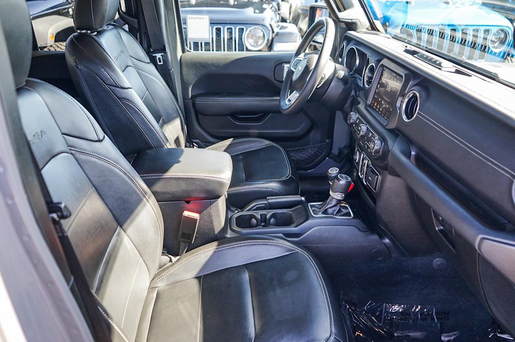 Thumbnail: 2023 Jeep Wrangler - 9