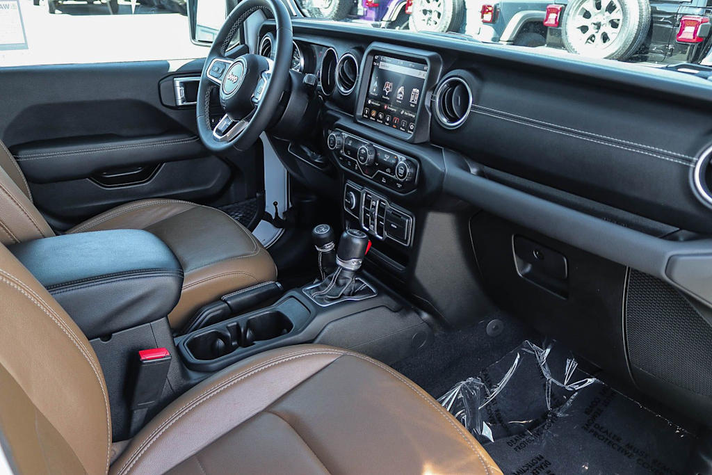 Thumbnail: 2023 Jeep Wrangler - 13