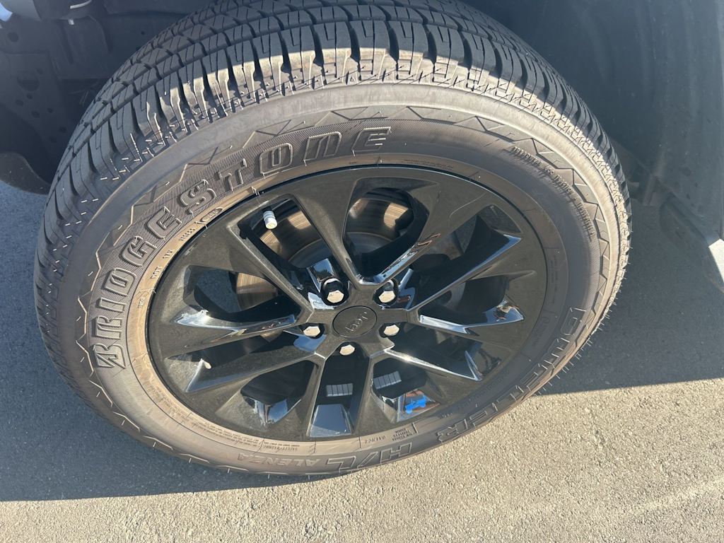 Thumbnail: 2023 Jeep Wrangler - 6