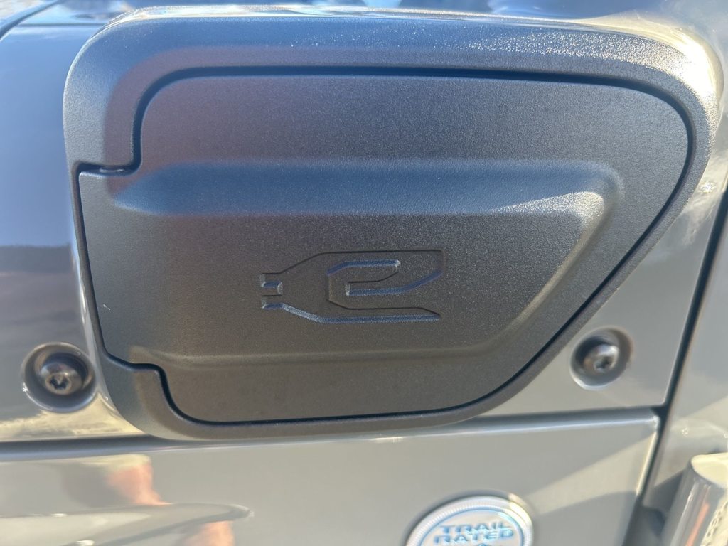 Thumbnail: 2023 Jeep Wrangler - 20