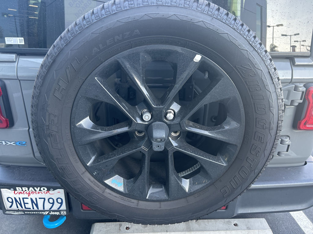 Thumbnail: 2023 Jeep Wrangler - 28