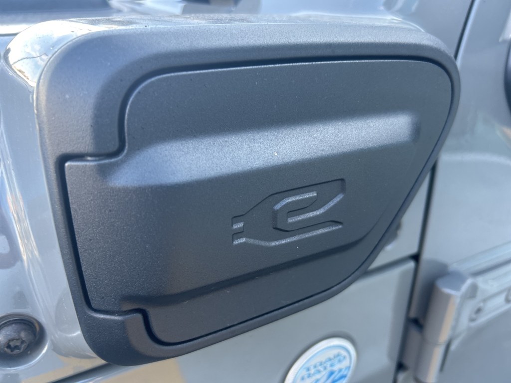 Thumbnail: 2023 Jeep Wrangler - 22