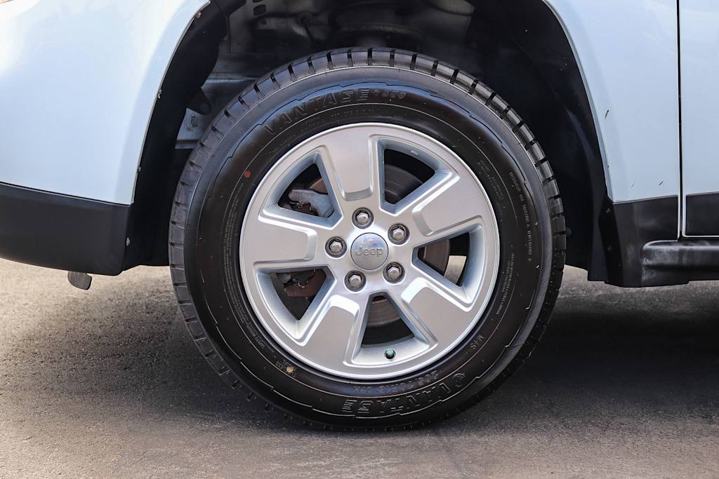 Thumbnail: 2014 Jeep Compass - 6