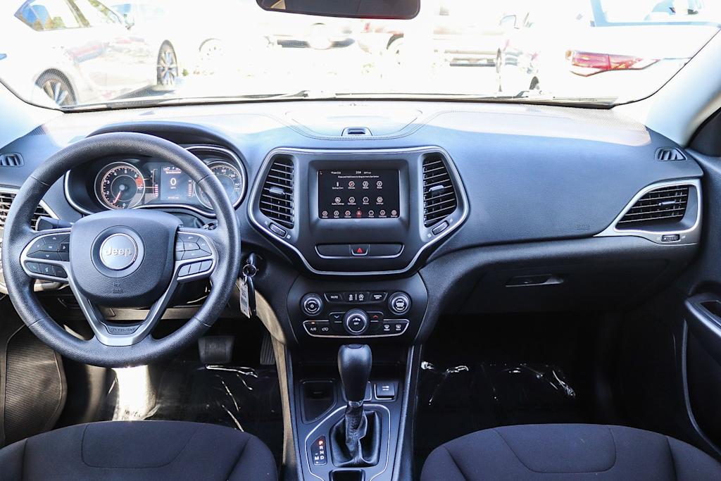 Thumbnail: 2019 Jeep Cherokee - 2