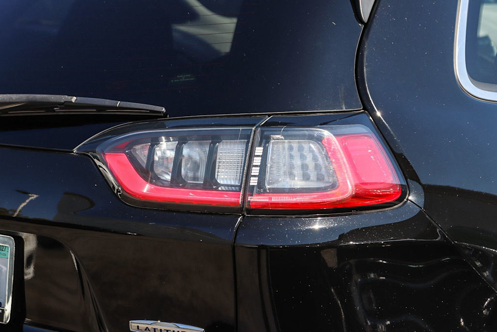 Thumbnail: 2019 Jeep Cherokee - 19