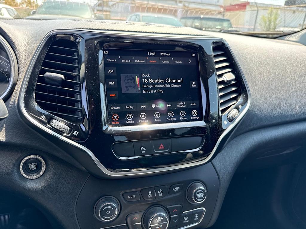 Thumbnail: 2019 Jeep Cherokee - 7