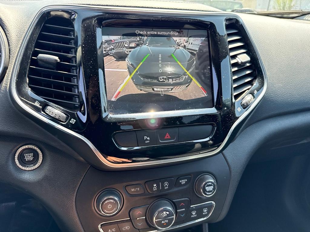 Thumbnail: 2019 Jeep Cherokee - 26