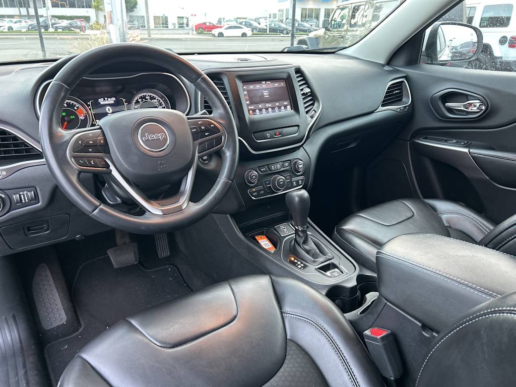 Thumbnail: 2019 Jeep Cherokee - 13