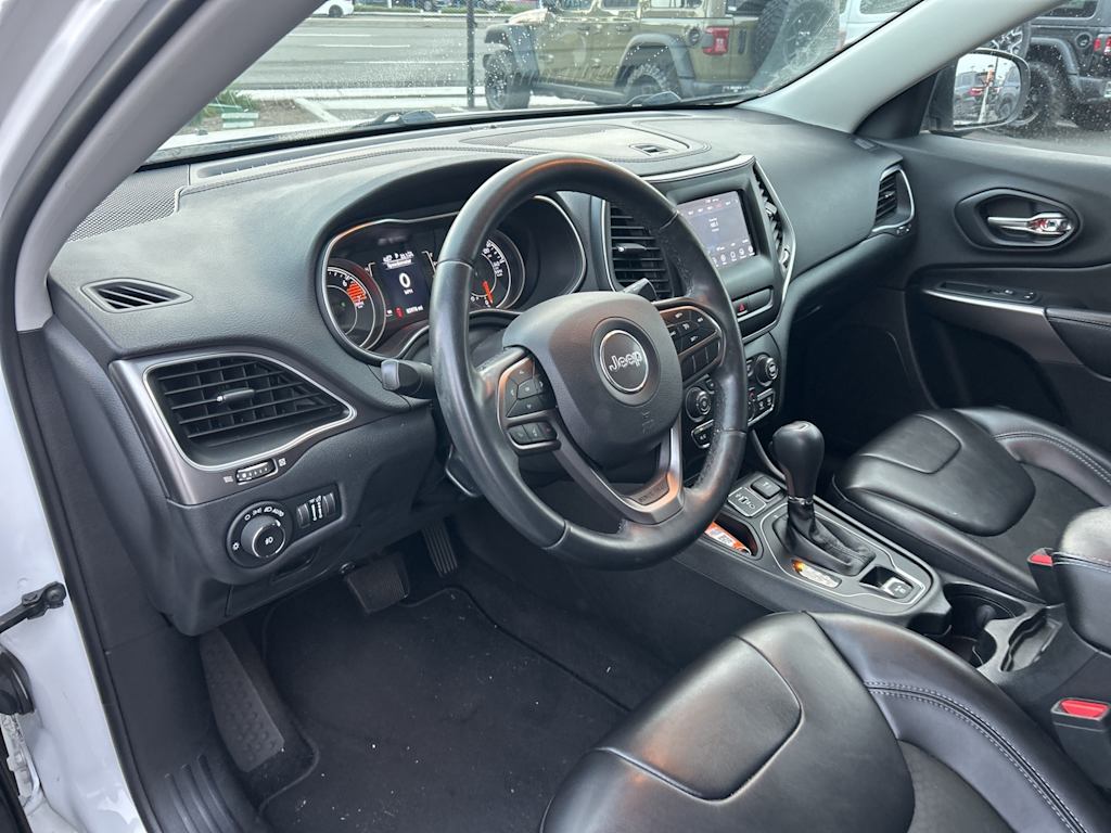 Thumbnail: 2019 Jeep Cherokee - 2