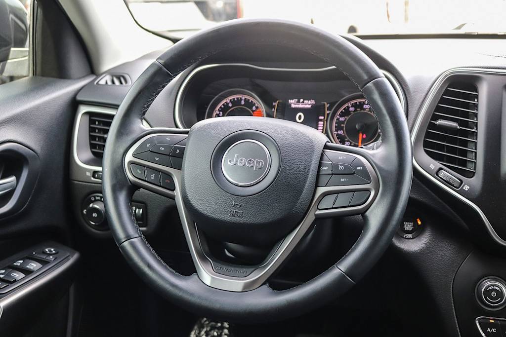 Thumbnail: 2019 Jeep Cherokee - 9