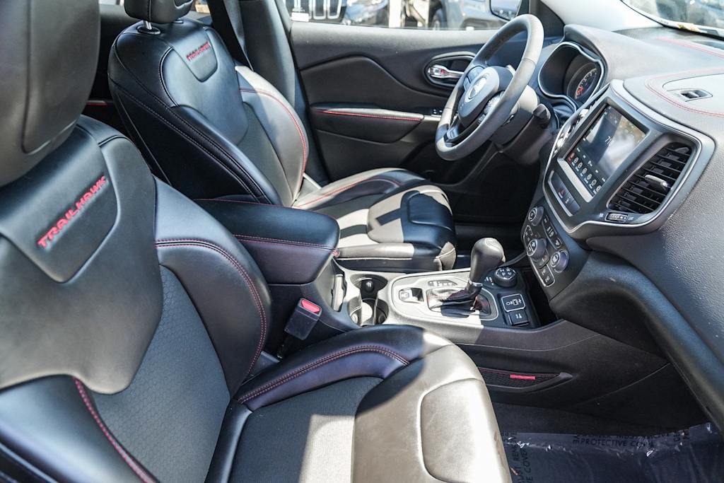 Thumbnail: 2022 Jeep Cherokee - 9