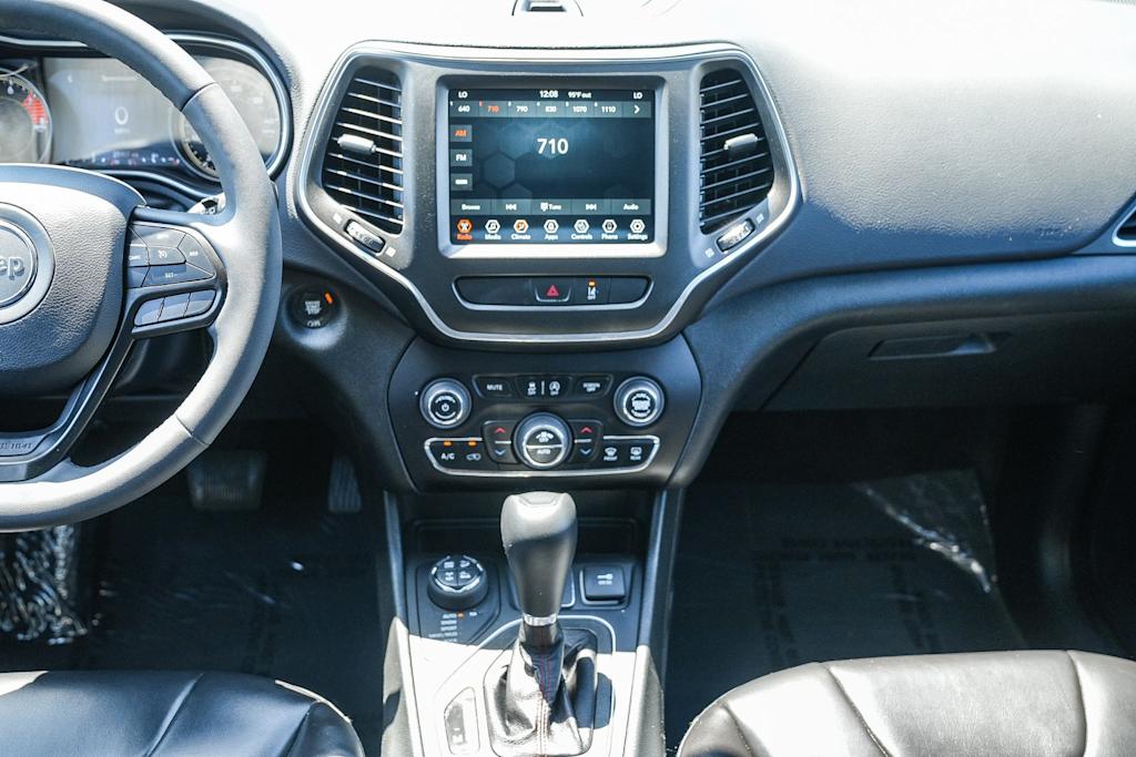 Thumbnail: 2022 Jeep Cherokee - 8