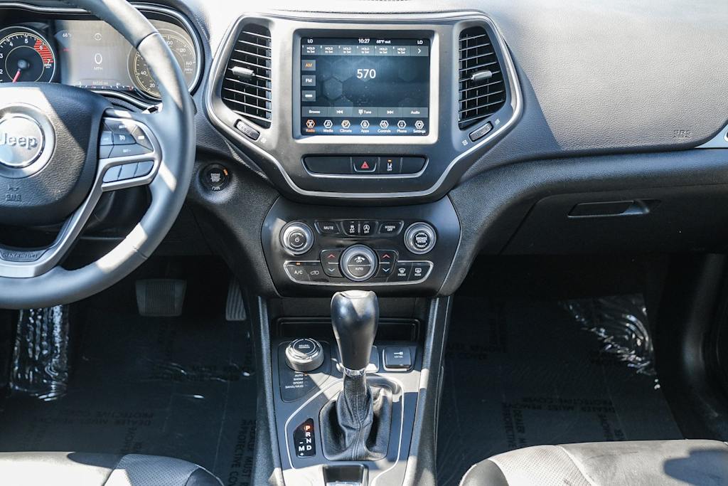 Thumbnail: 2022 Jeep Cherokee - 8