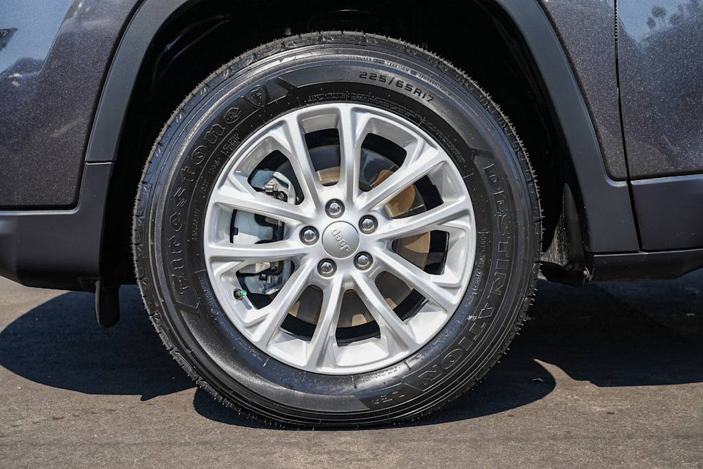 Thumbnail: 2022 Jeep Cherokee - 6