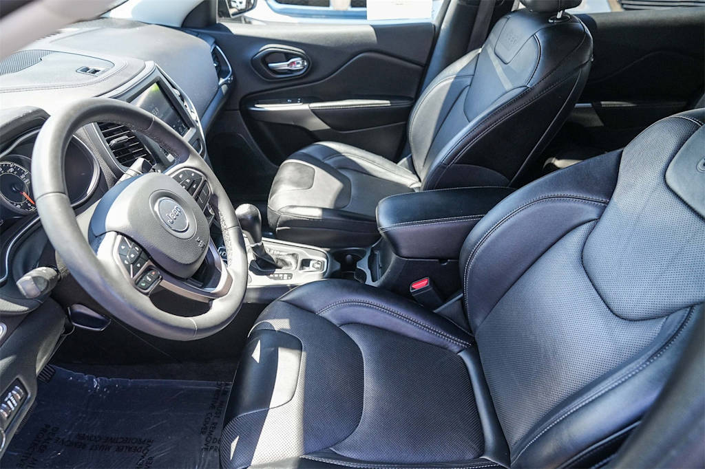 Thumbnail: 2022 Jeep Cherokee - 10