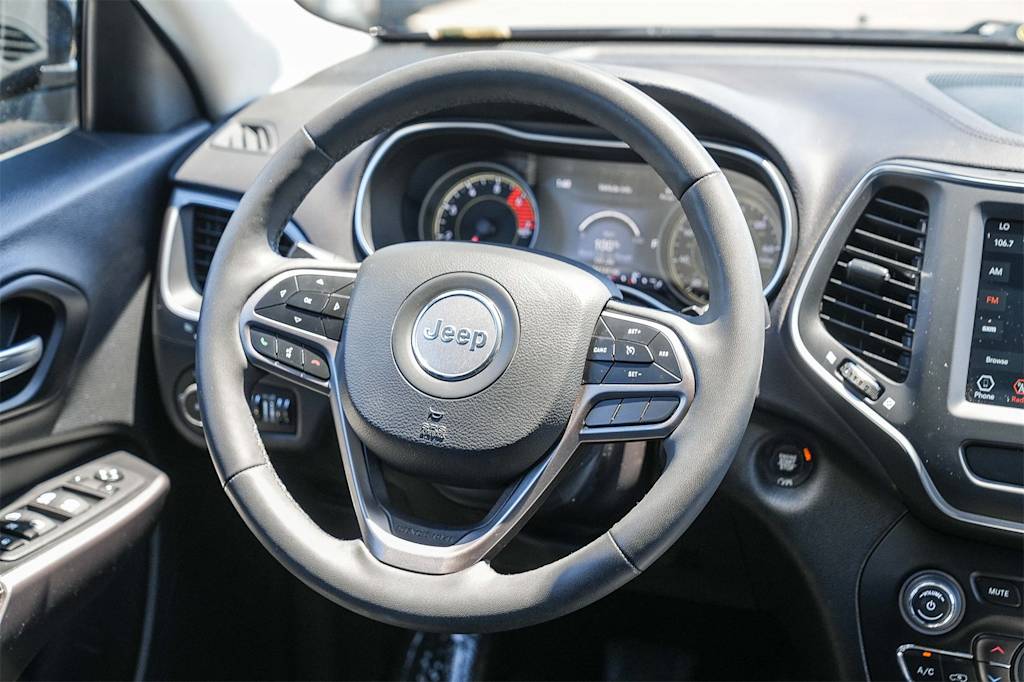 Thumbnail: 2022 Jeep Cherokee - 8