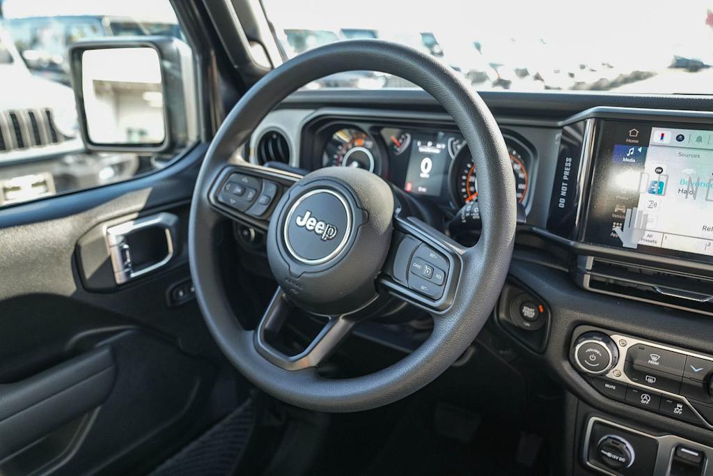 Thumbnail: 2026 Jeep Wrangler - 10