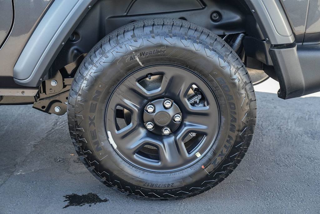 Thumbnail: 2026 Jeep Wrangler - 18