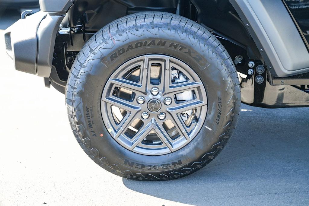 Thumbnail: 2026 Jeep Wrangler - 6